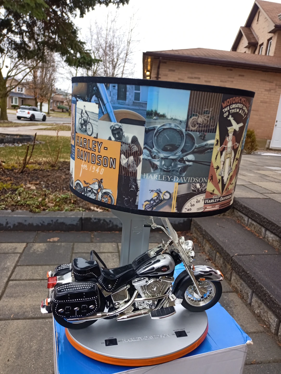 Vintage Harley-Davidson Motorcycle Desk Lamp - photo 2