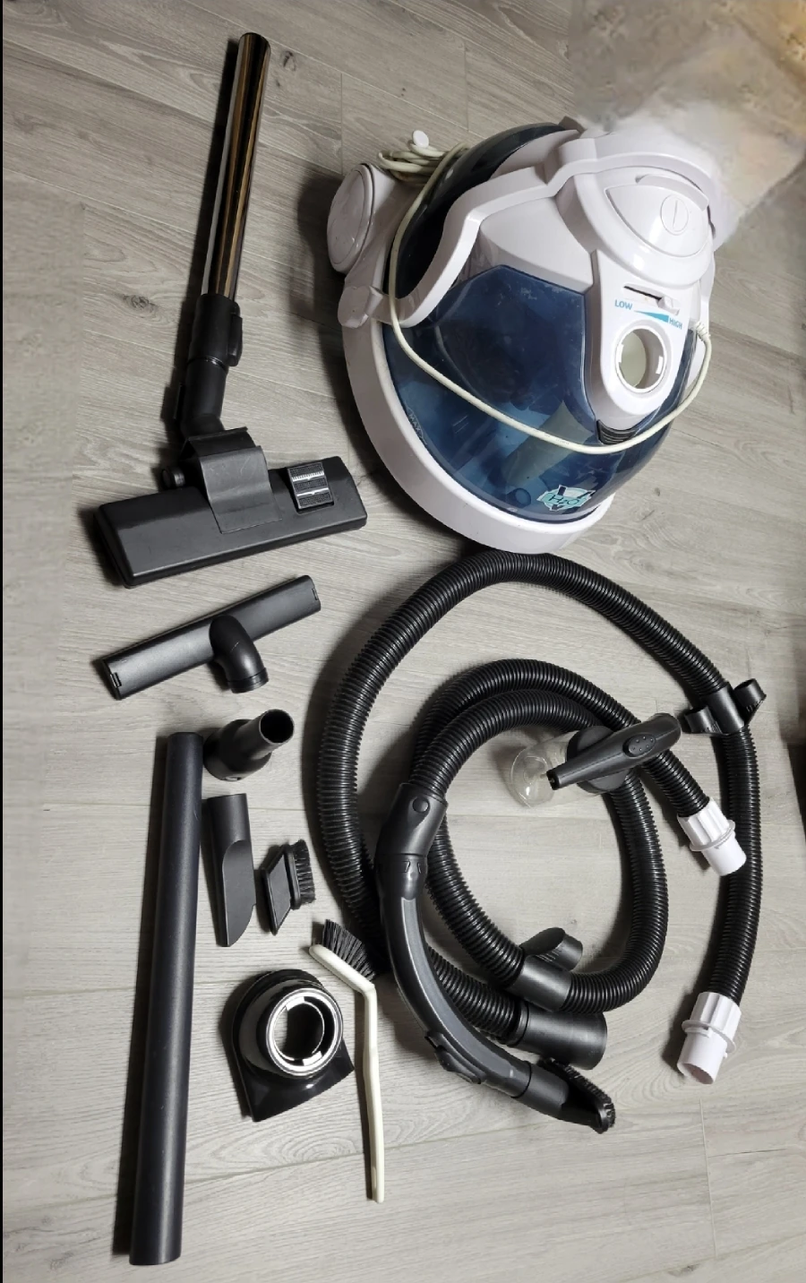 H2O Mop Vacuum Cleaner - photo 3