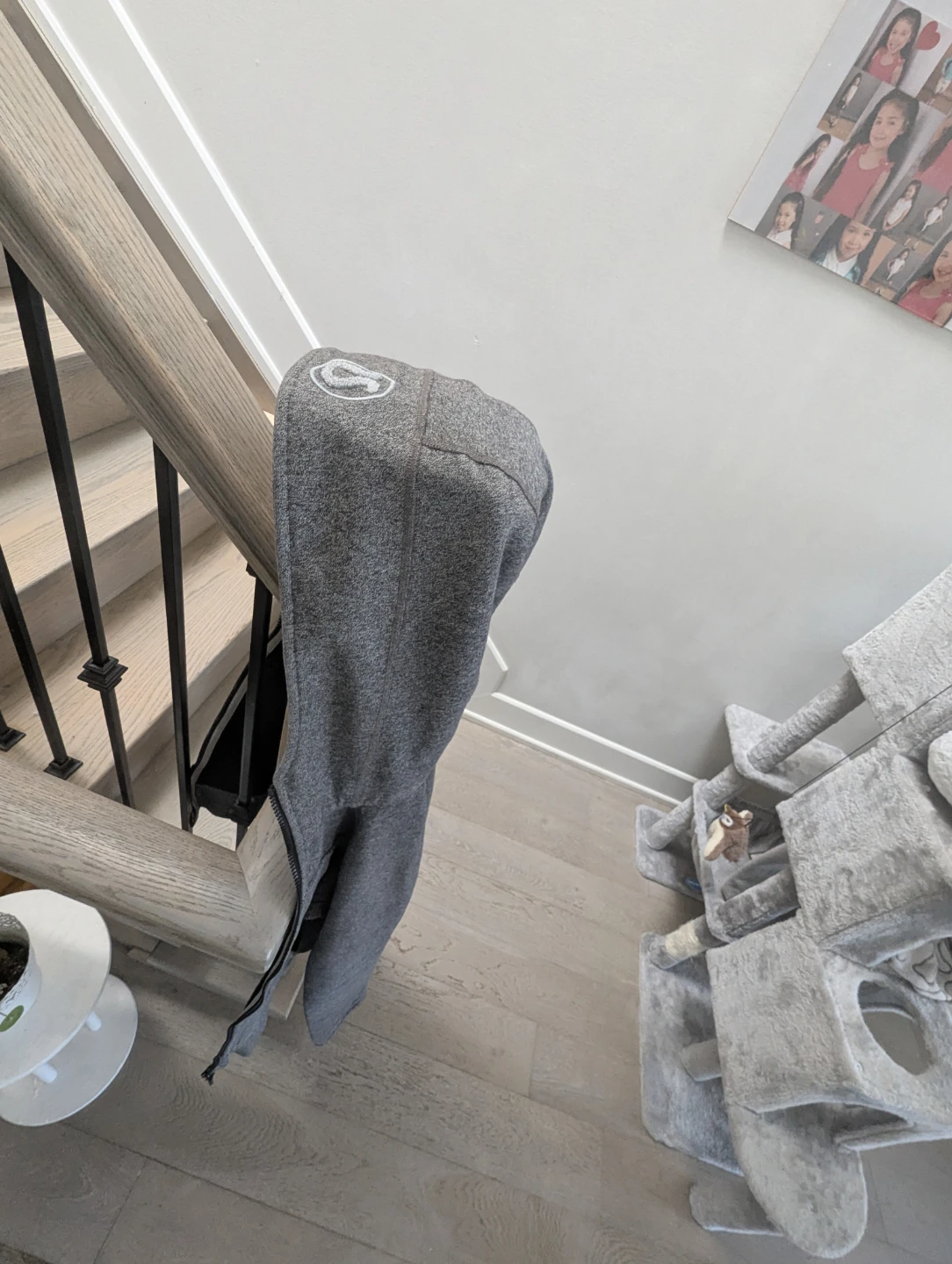 Lululemon Grey Zip-Up Hoodie - photo 2