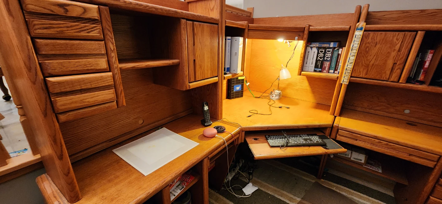 Oak Computer Desk with Hutch and Keyboard Tray - photo 3
