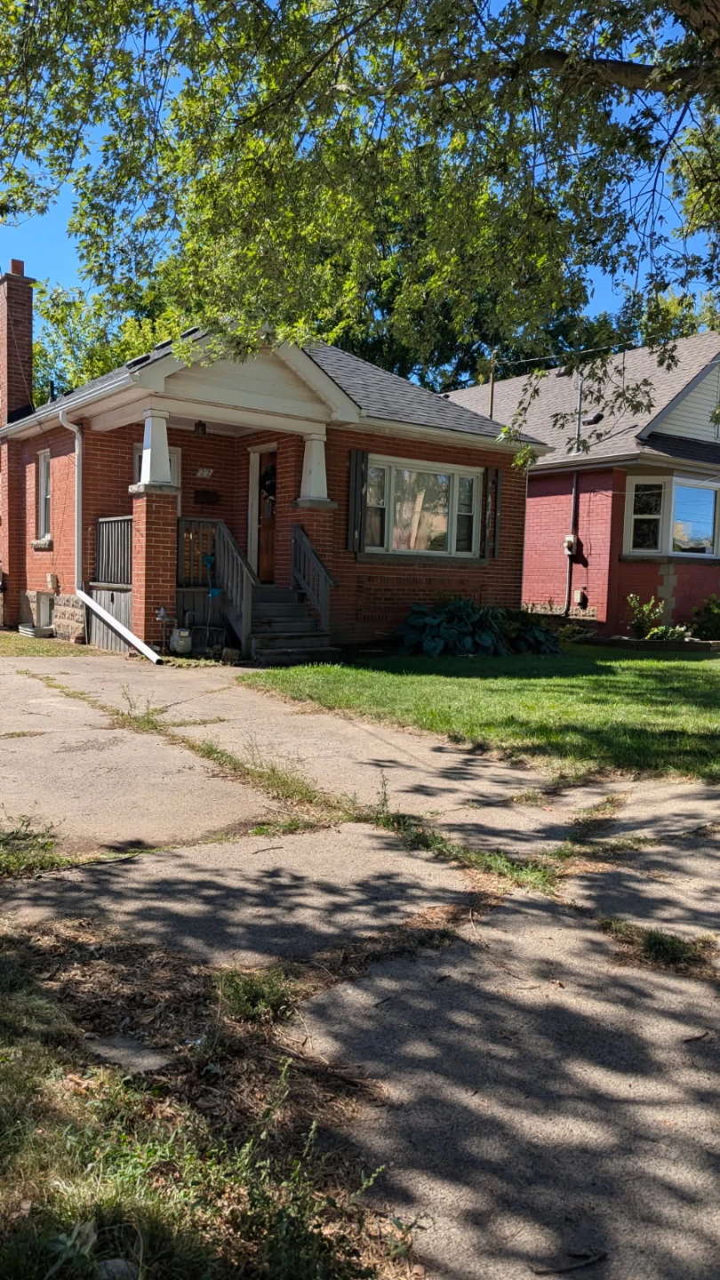 Hamilton Sublet Available
