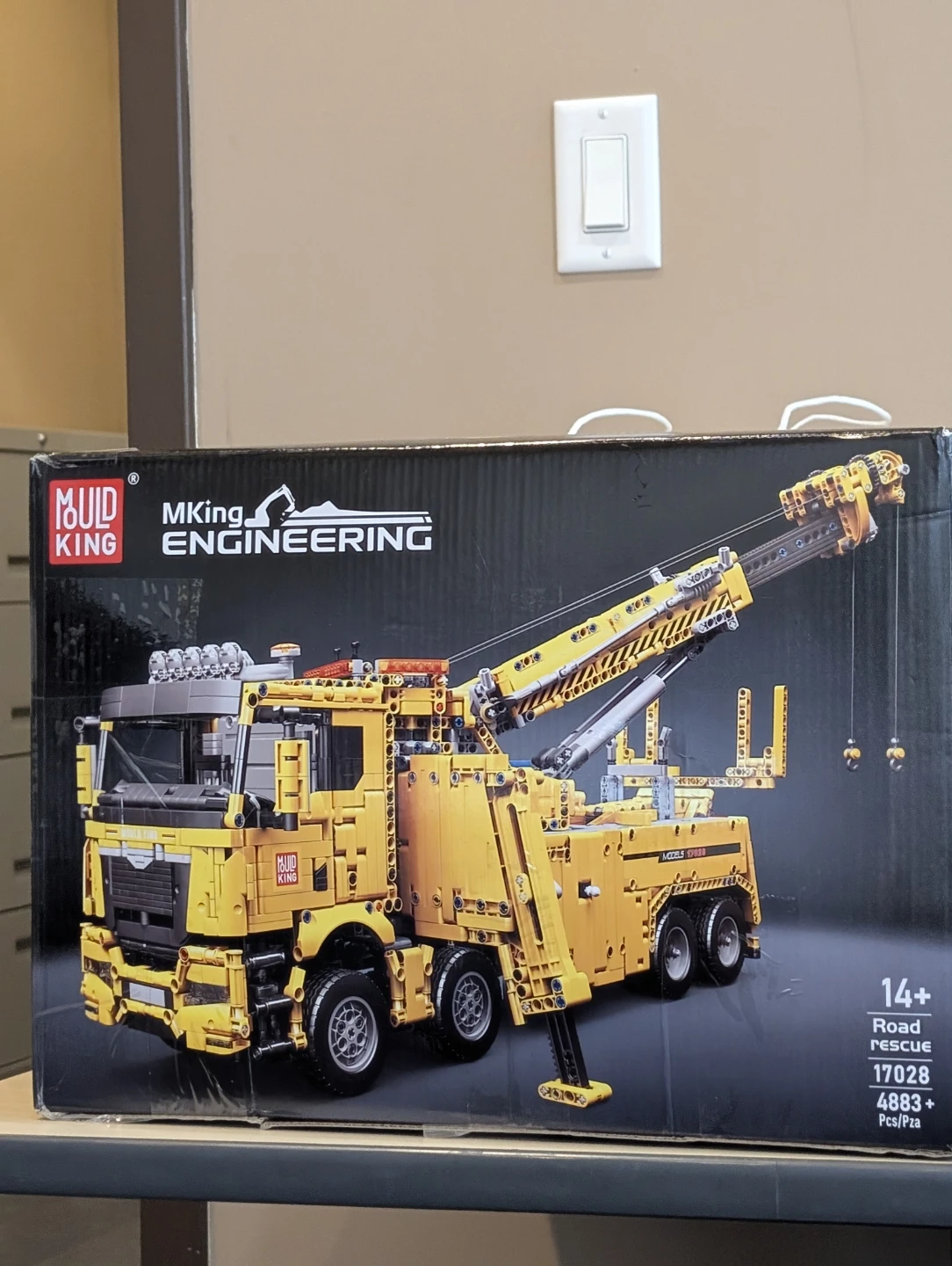 Brand New! Mould King 17028 Remote Controlled Set
