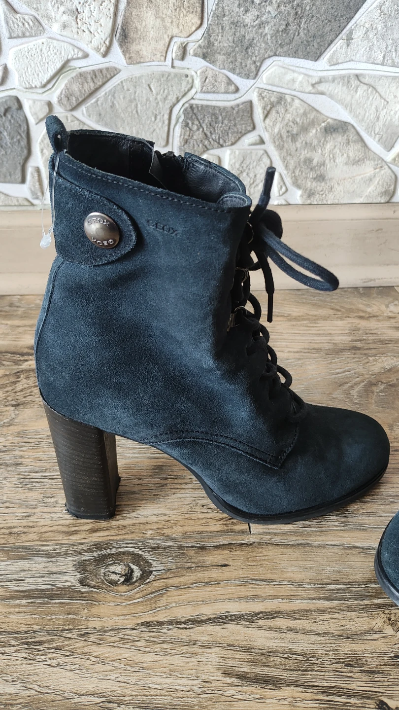Geox Suede Lace-Up Heeled Ankle Boots - photo 5