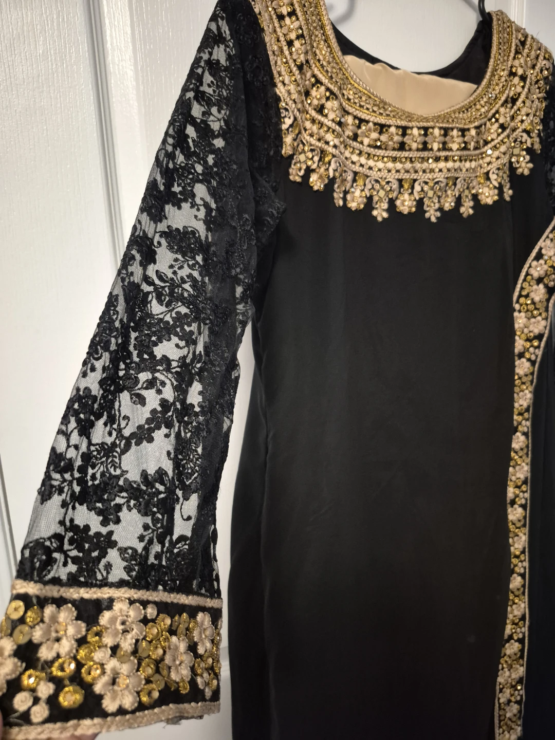 Black Embellished Kurti with Lace Sleeves - photo 2