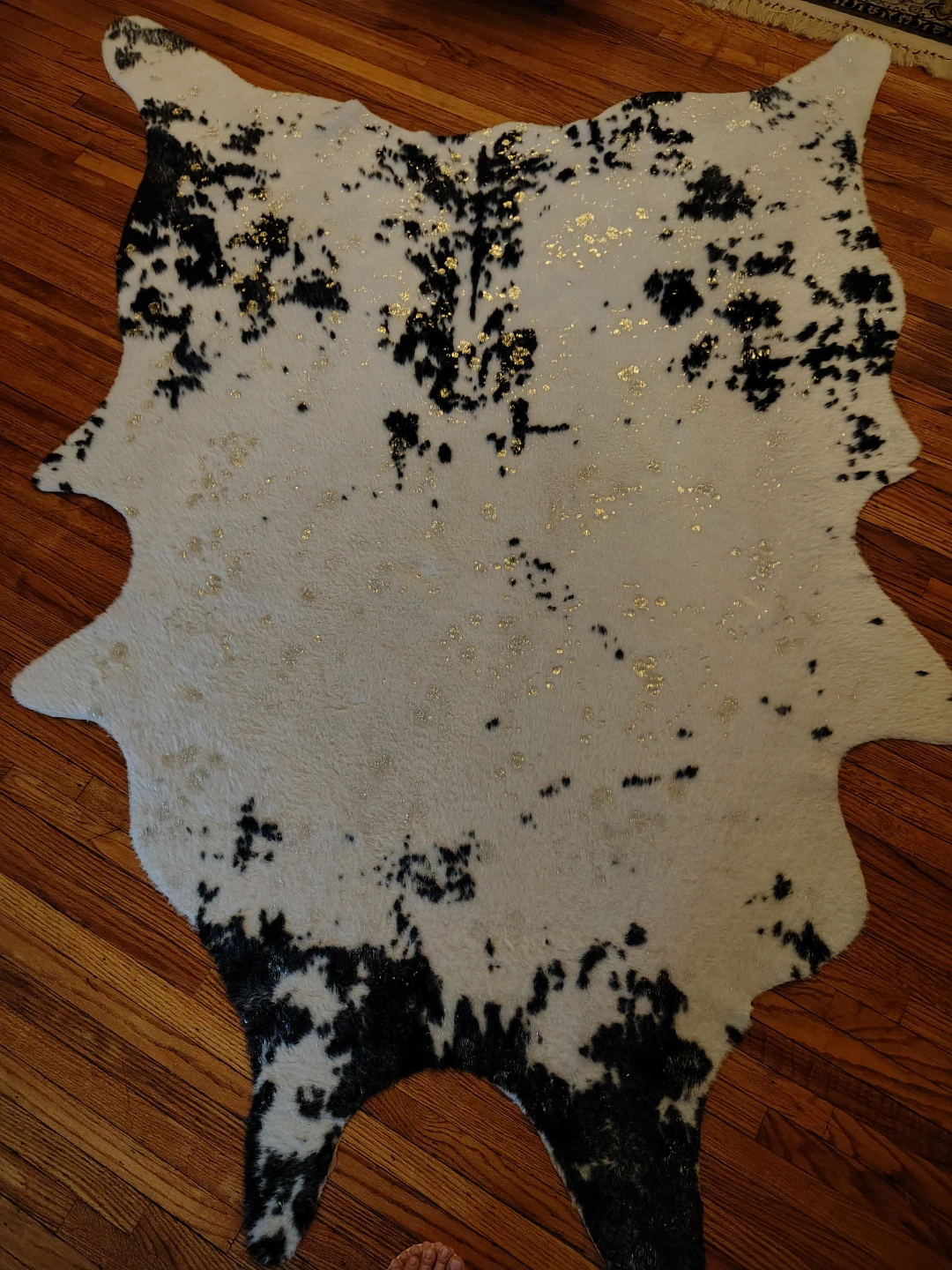 Machine Washable Faux Cow Rug w Gold Metallic - photo 2