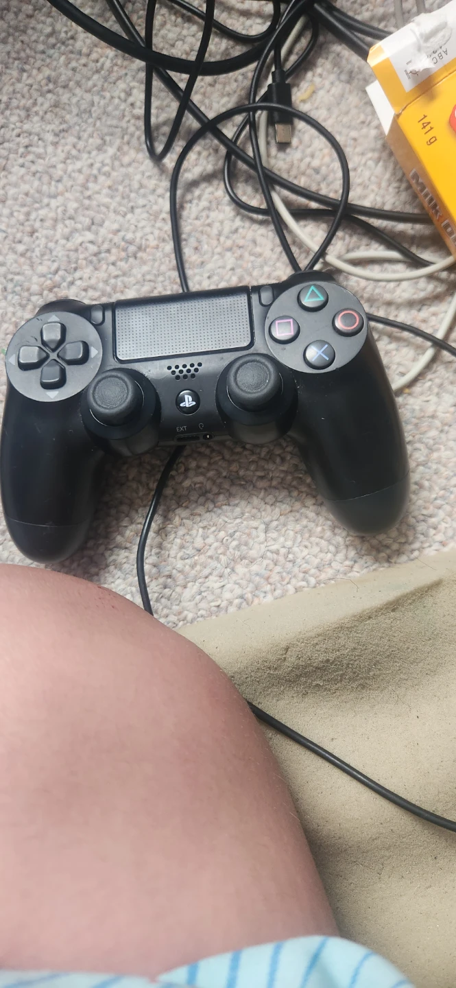 PlayStation 4 Console with Games and Controller - photo 2