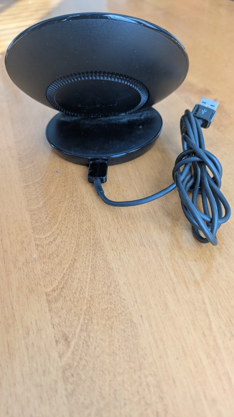 Samsung Fast Wireless Charger EP-N5100 - photo 2