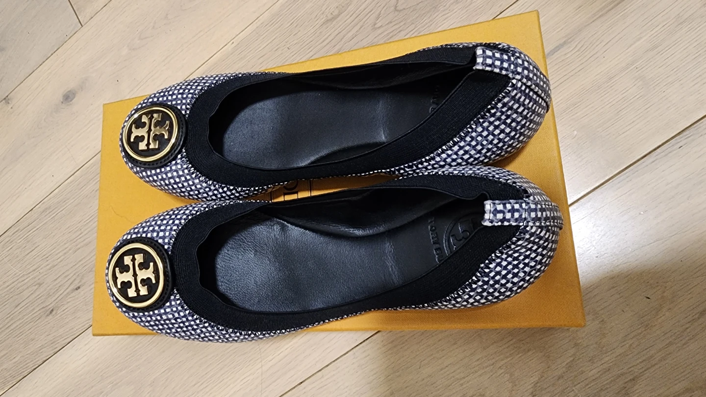Tory Burch Ballet Flats - photo 3