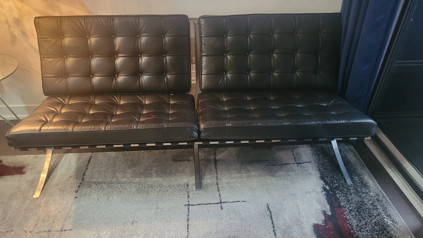 Black Leather Barcelona Couch - photo 2