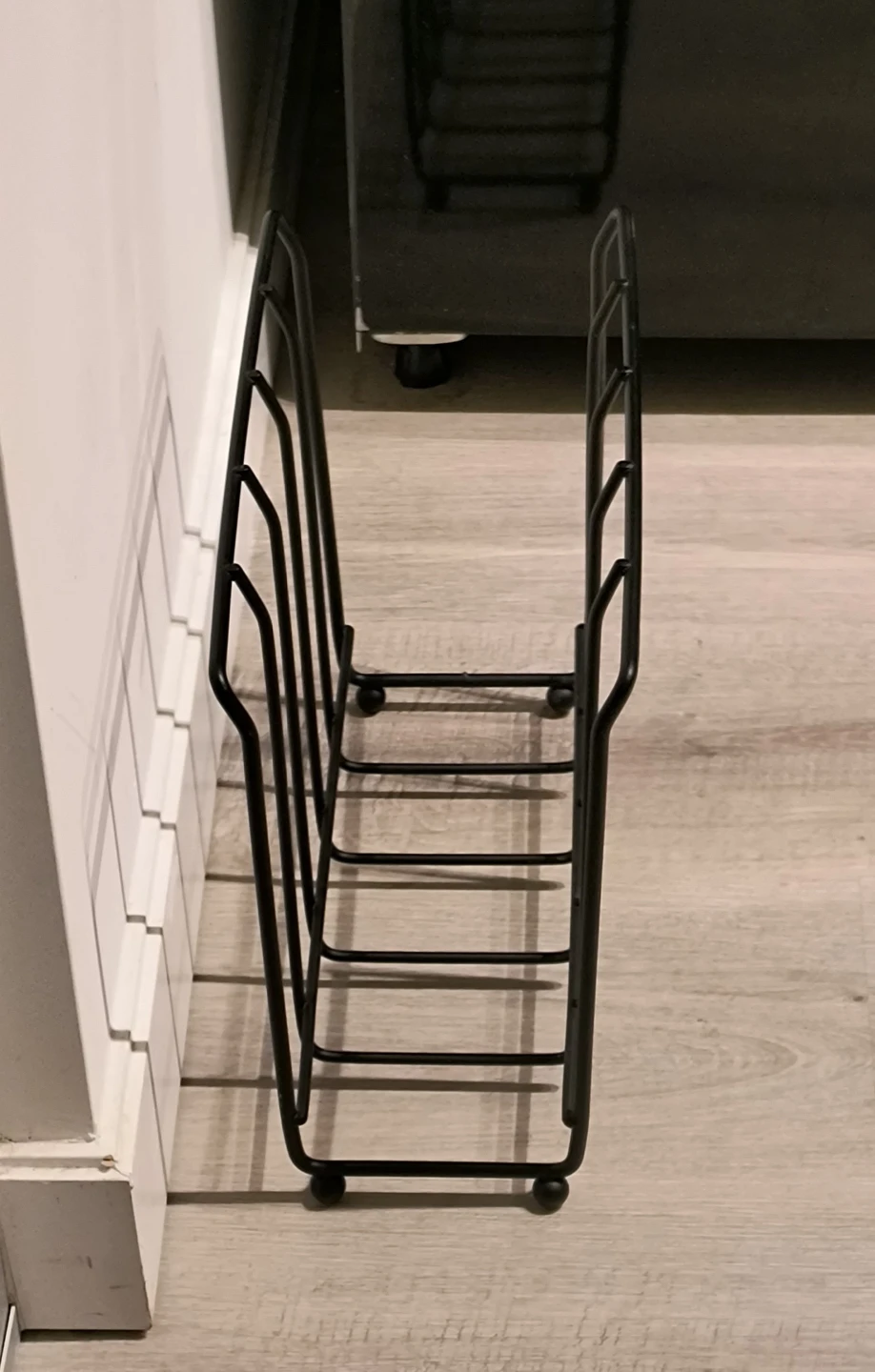 Black Wire Magazine Rack - photo 3
