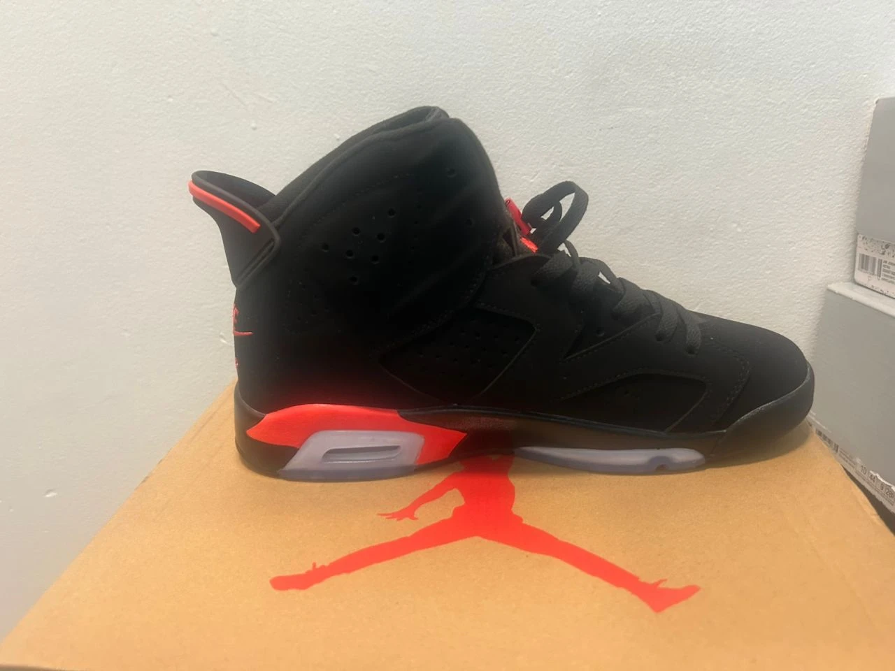 Air Jordan 6 Retro Men's Shoes - photo 4