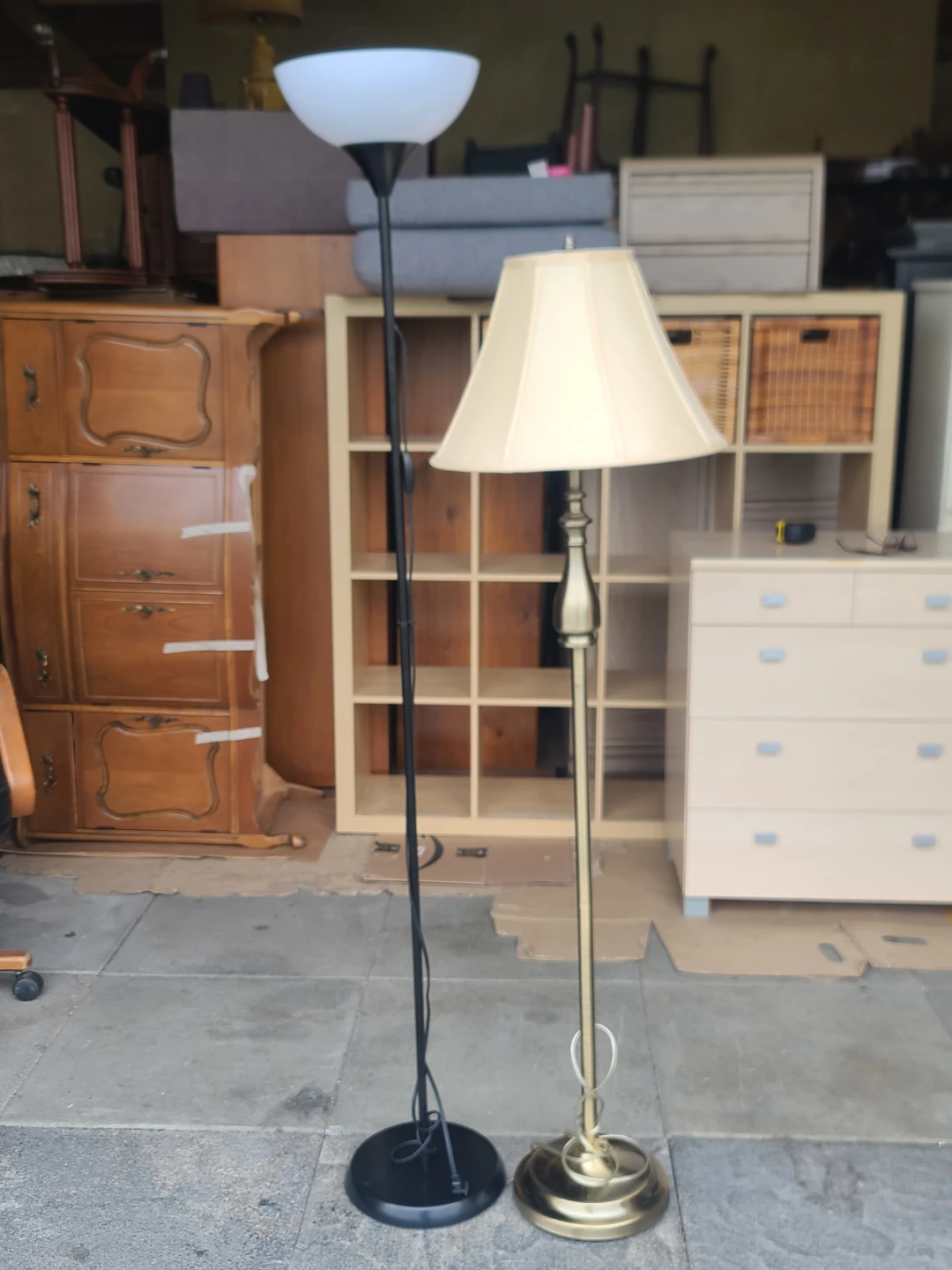2 Floor Lamps - Black Torchiere & Brass w/ Shade - photo 2