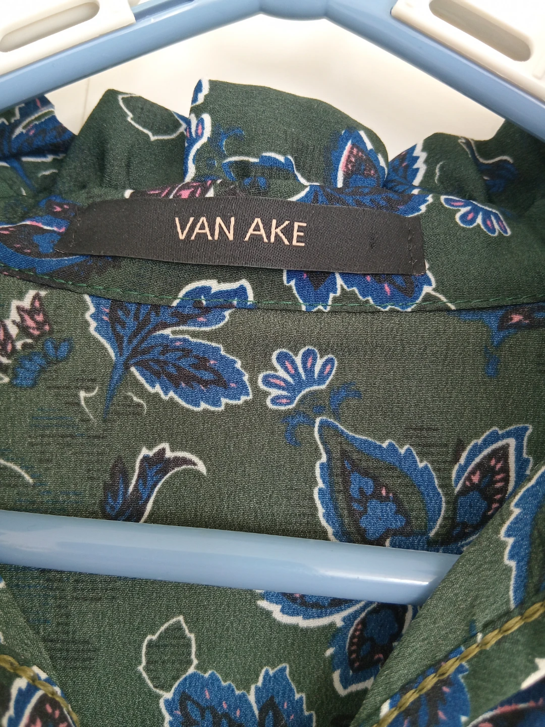 VAN AKE Green Floral Pleated Midi Dress - photo 2