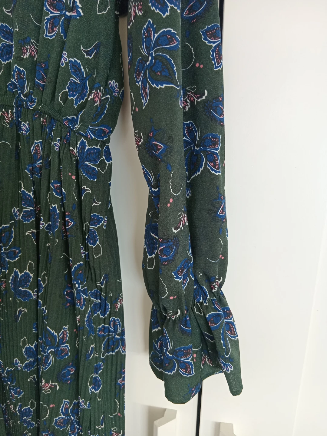 VAN AKE Green Floral Pleated Midi Dress - photo 4