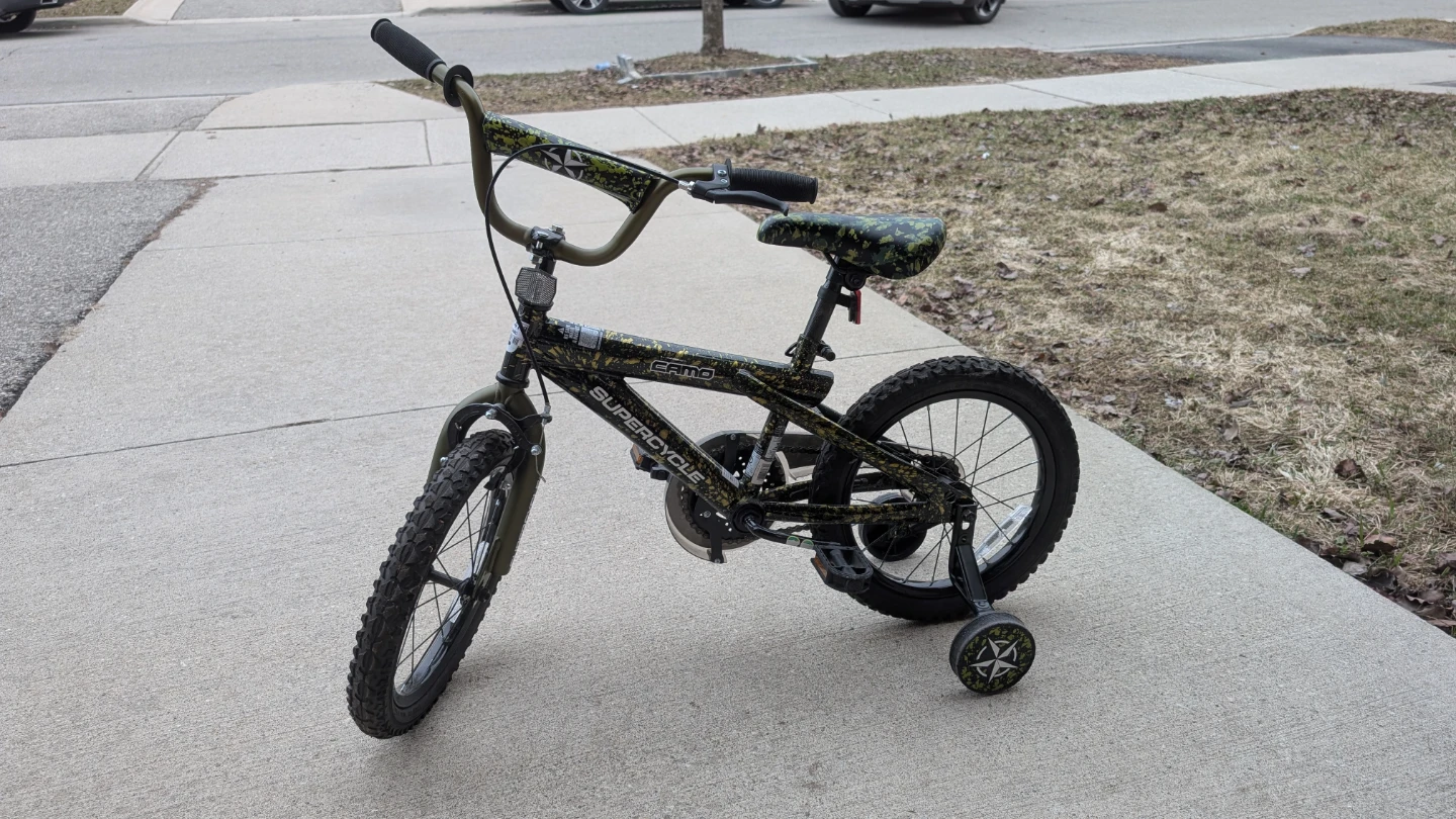 Supercycle Camo Kids Bicycle