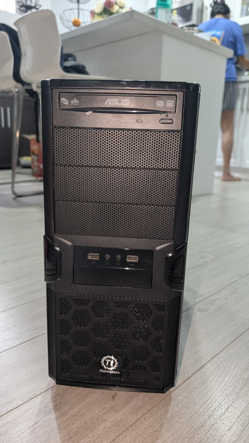 ATX Computer Case - photo 2