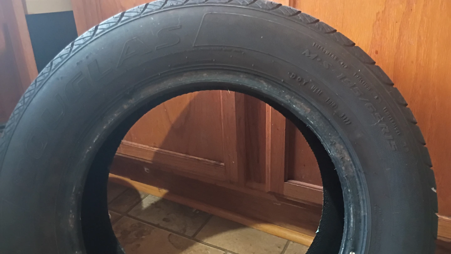 Douglas 175/65R15 Tire