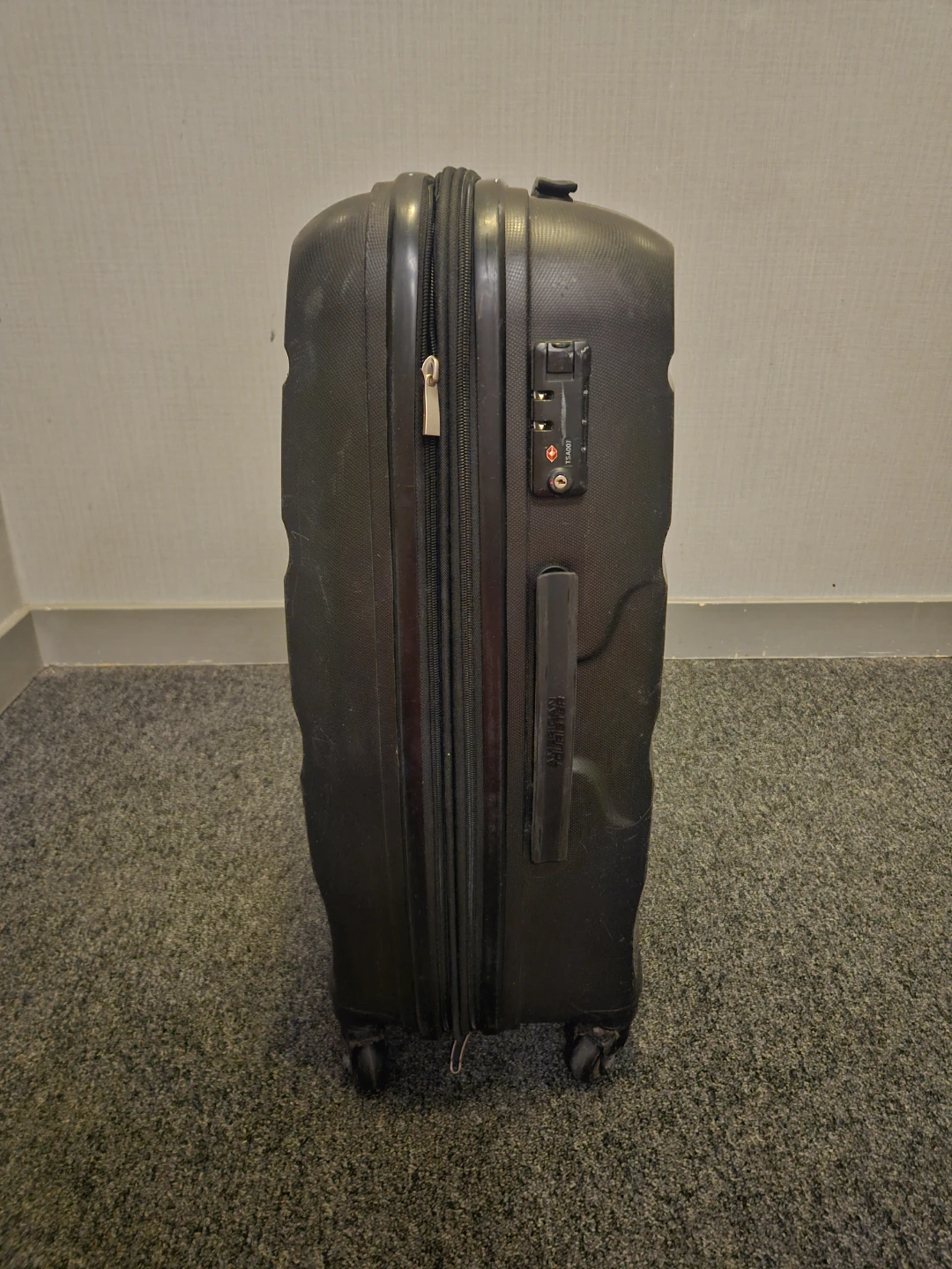 American Tourister Carry-On Suitcase - photo 3