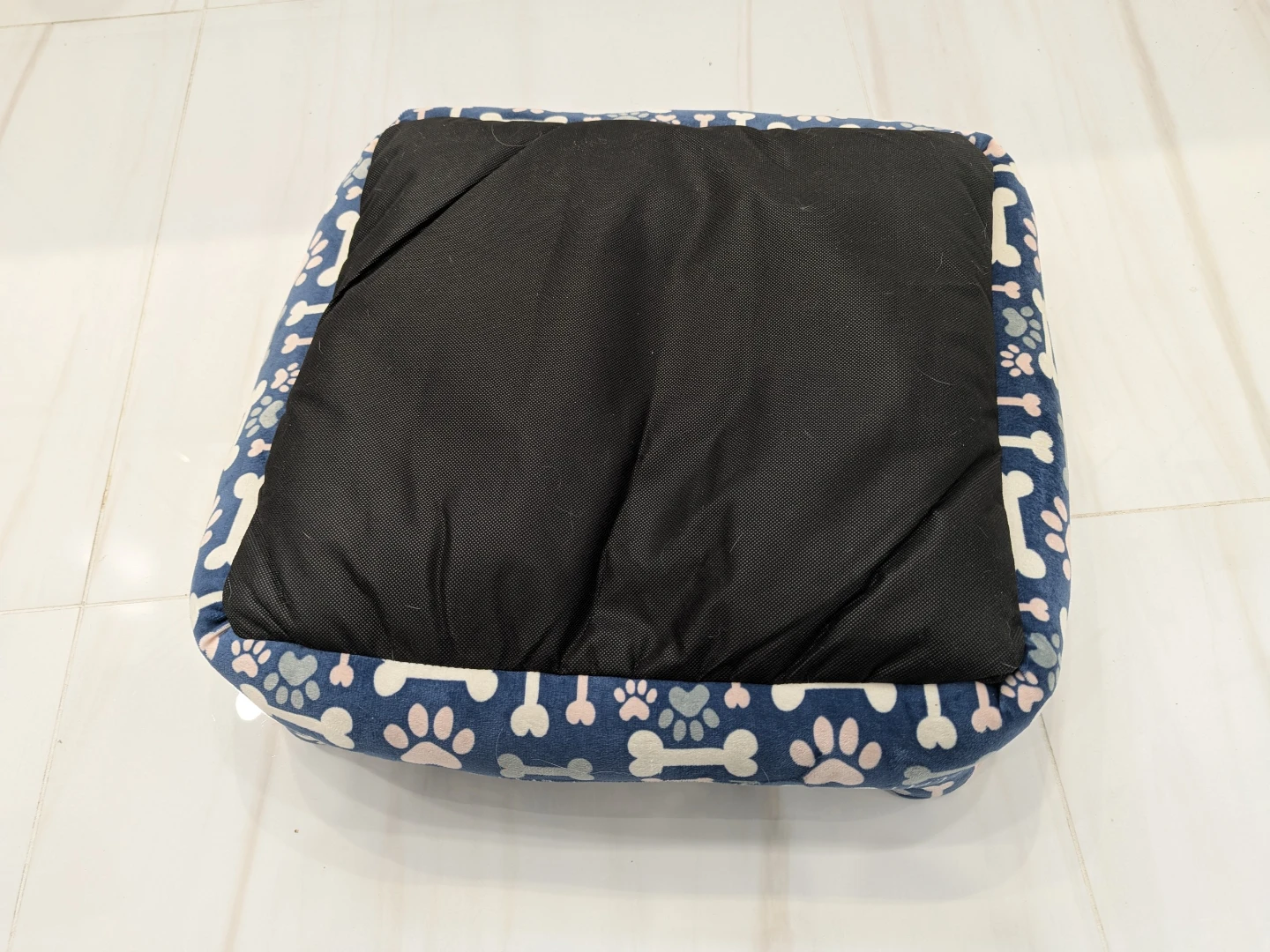 Paw Print Dog Bed - photo 2