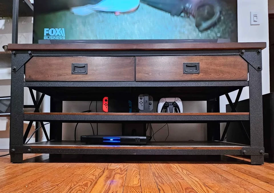 TV Stand with Removeable TV Mount