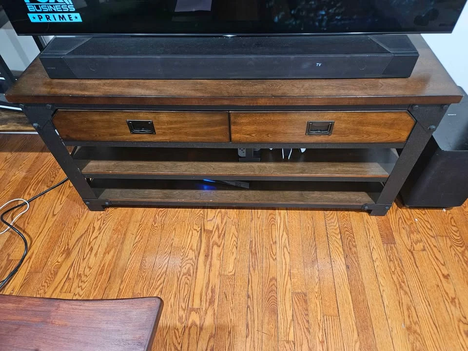 TV Stand with Removeable TV Mount - photo 2