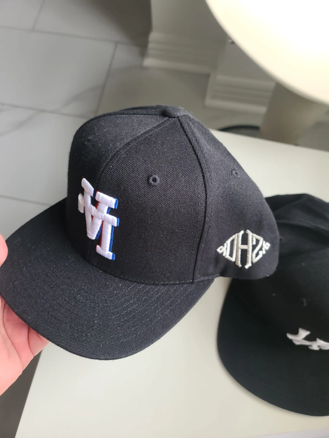 2x KTH NY and LA snapback (kill the hype) - photo 2
