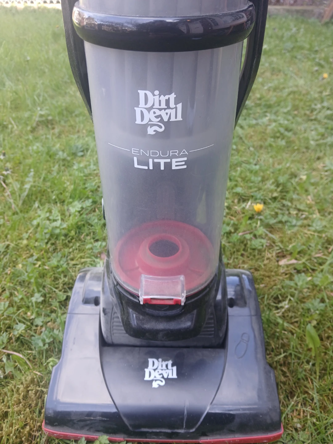 Dirt Devil Endura Lite Upright Vacuum Cleaner