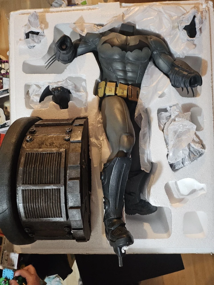 Batman Arkham Asylum Premium Format Figure