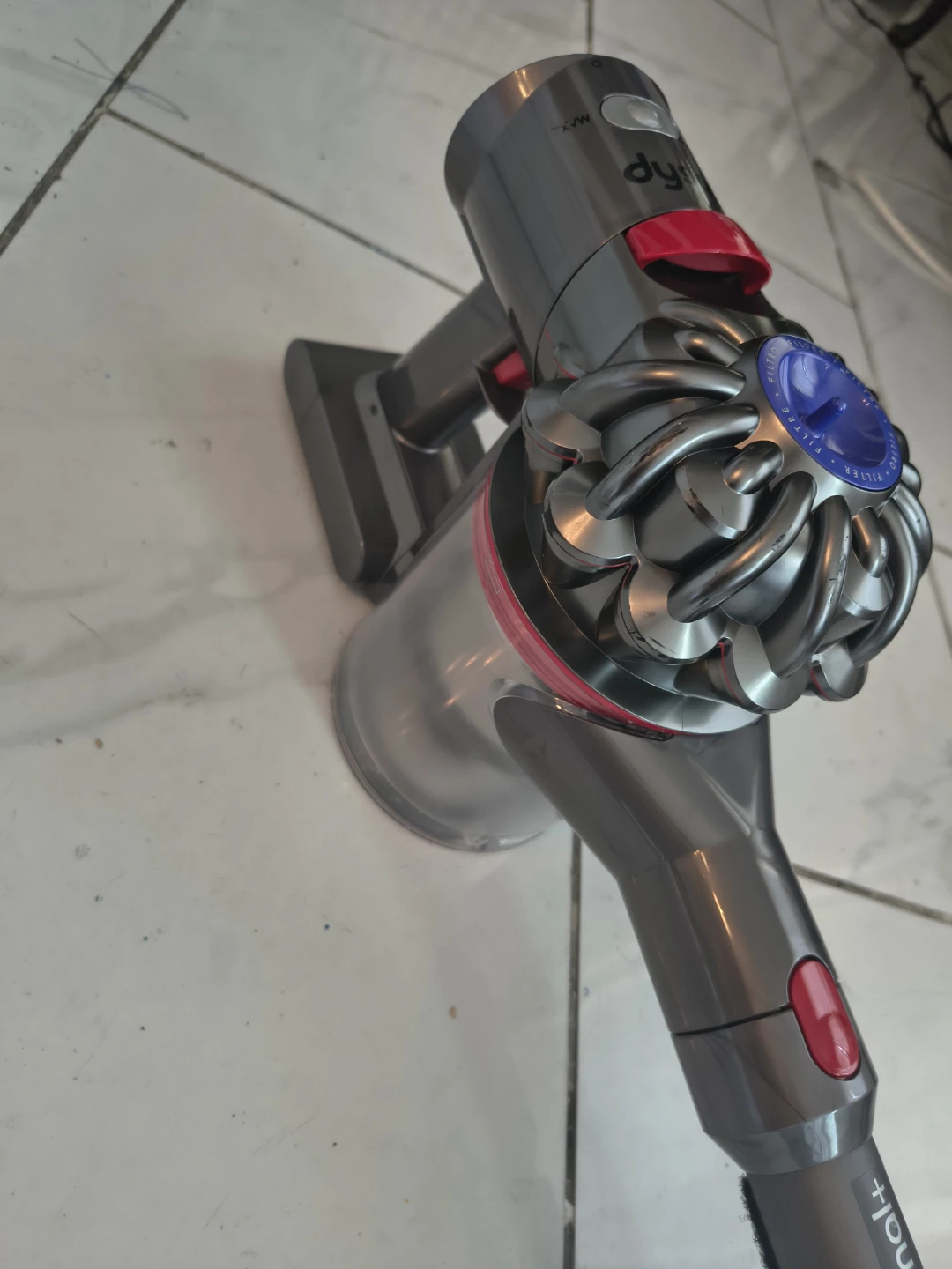 Dyson V8 Absolute Cordless Vacuum Cleaner - photo 2