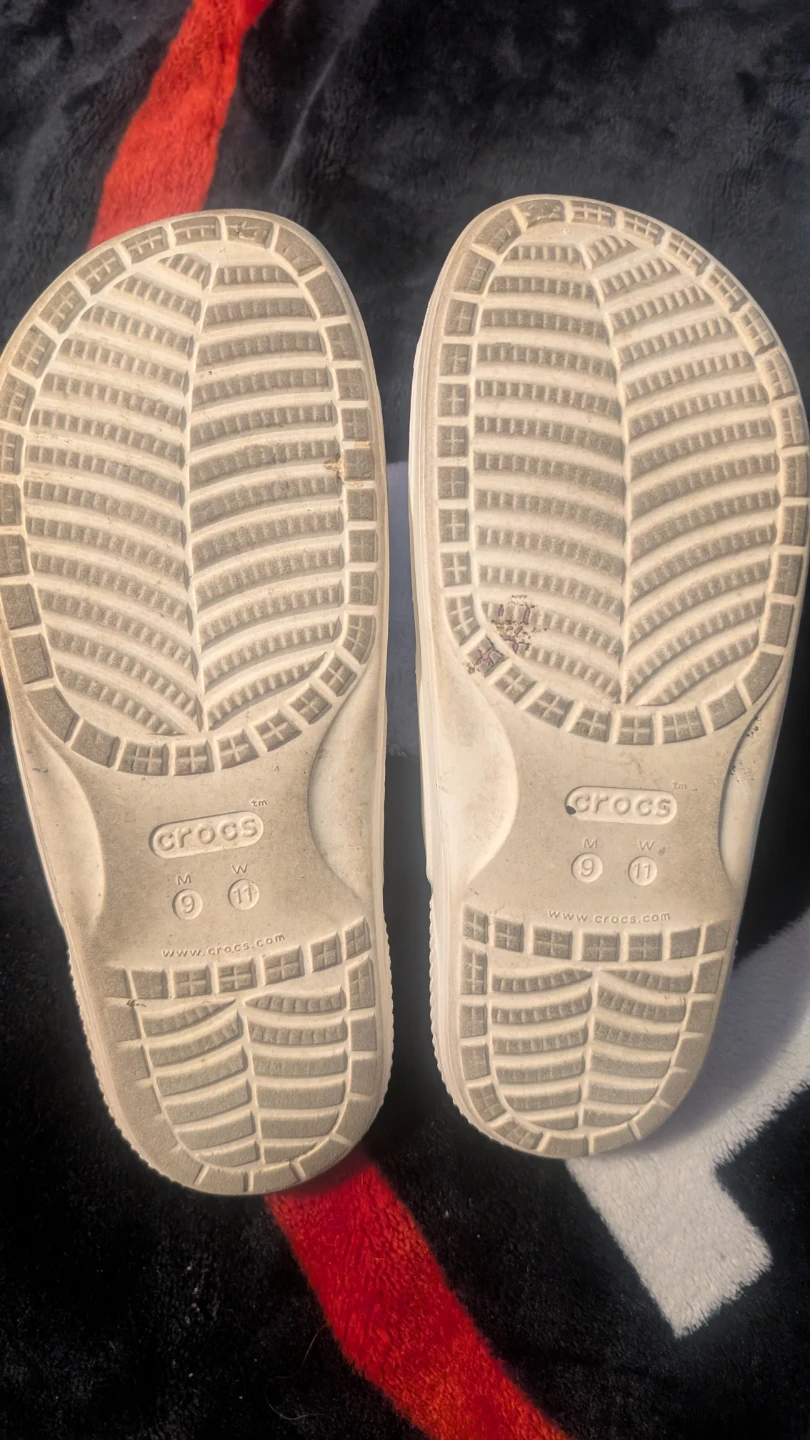 White Crocs Women's Size 9/11 Sandals - photo 2