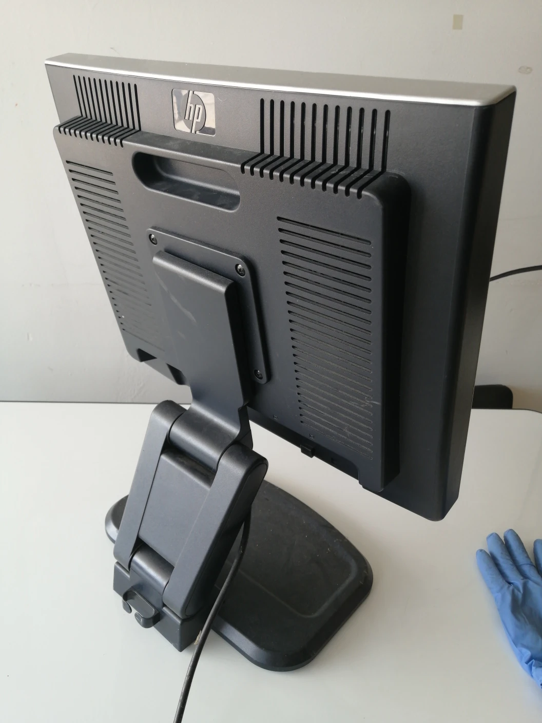 🌱HP L1940T LCD Monitor - photo 2