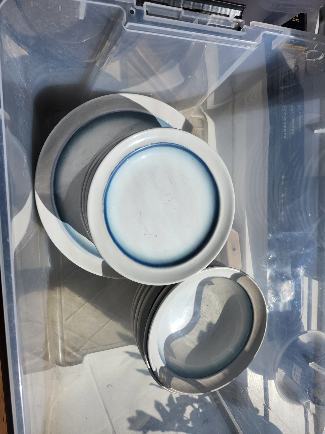 Set of 6 Dinner Plates and 4 Bowls - photo 2