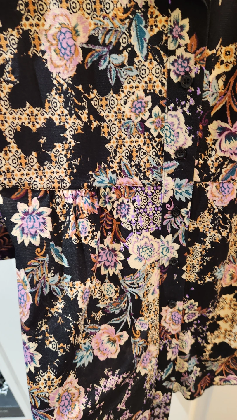 Floral Button-Up Blouse Size M - photo 3