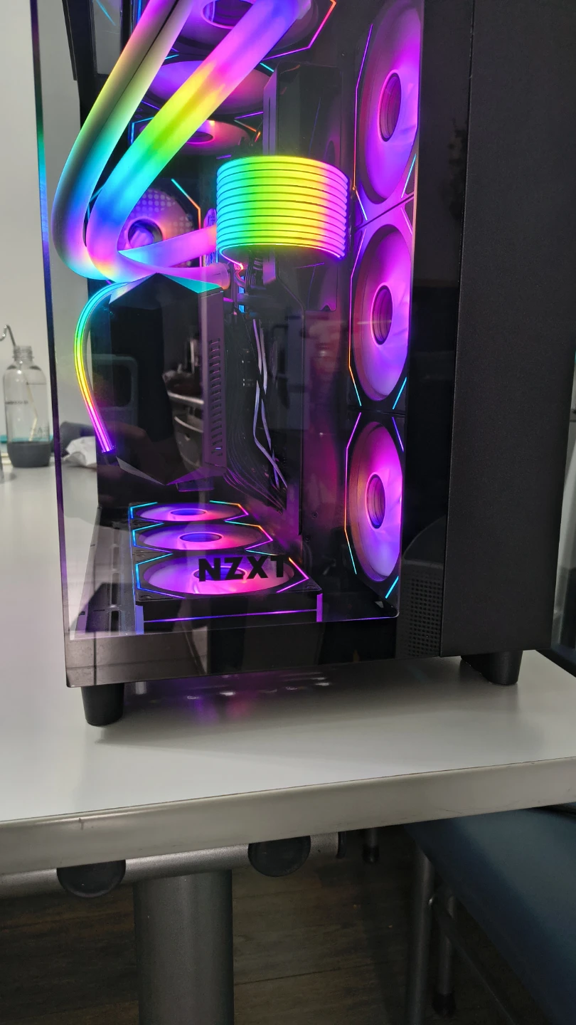 Like new High-End Gaming PC: 7800X3D / 9070XT Mercury - photo 4