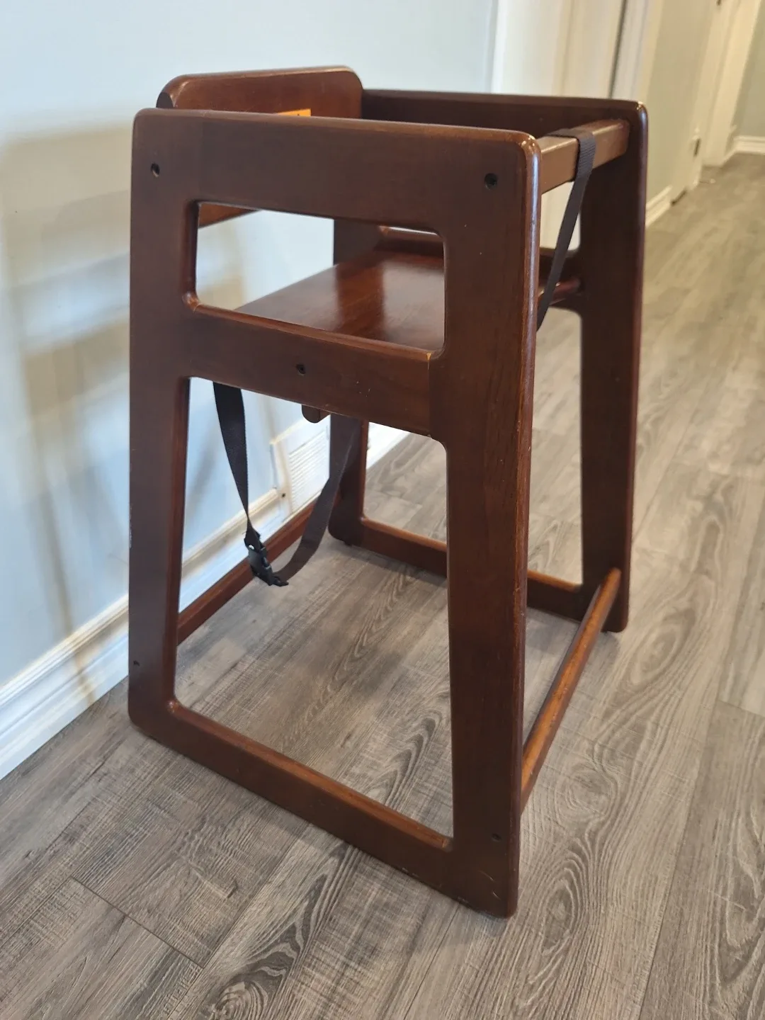 Wooden High Chair with Safety Strap - photo 3