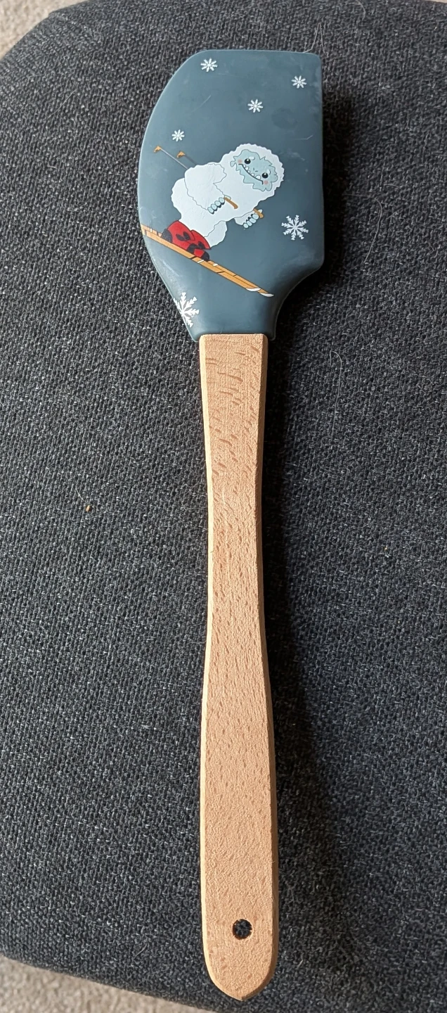 Silicone Spatula with Yeti Skiing Design - photo 3