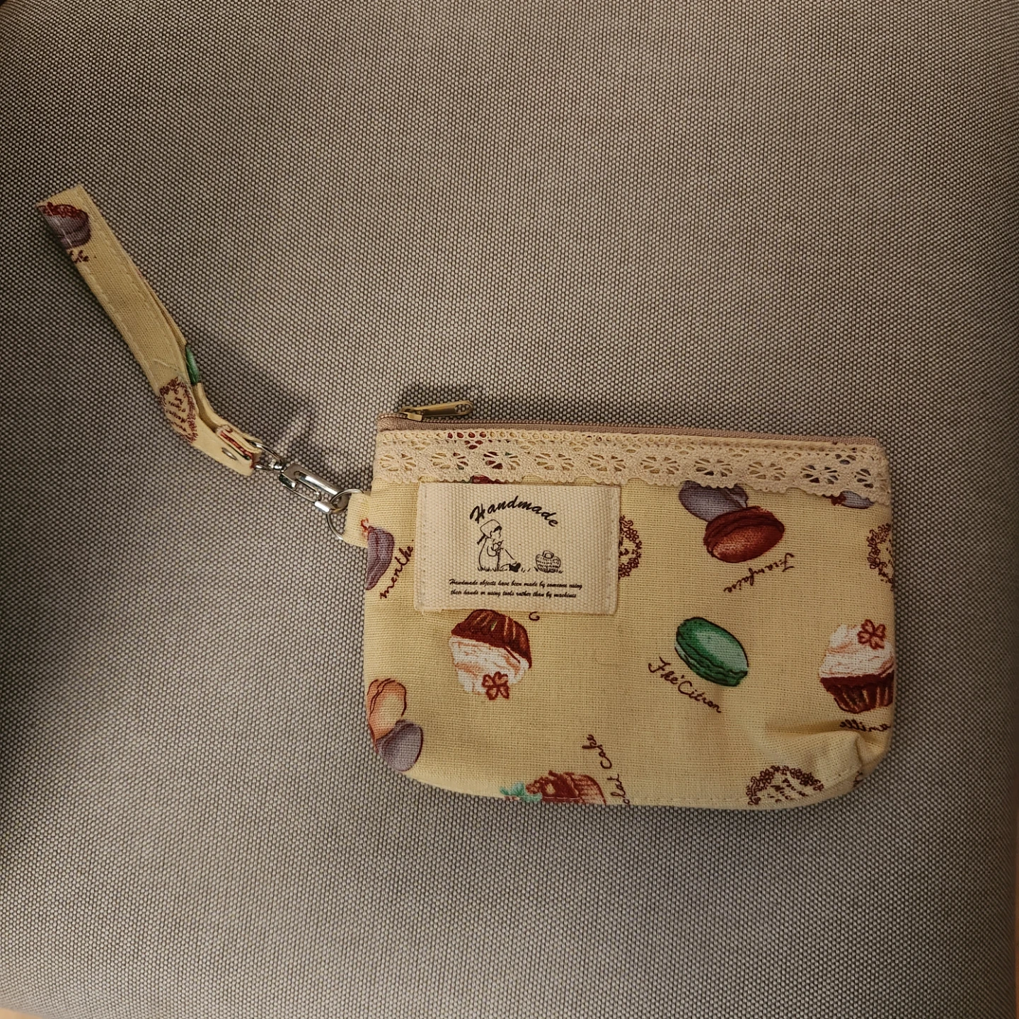 Brand New Macaroon Pattern Zipper Pouch 🌱