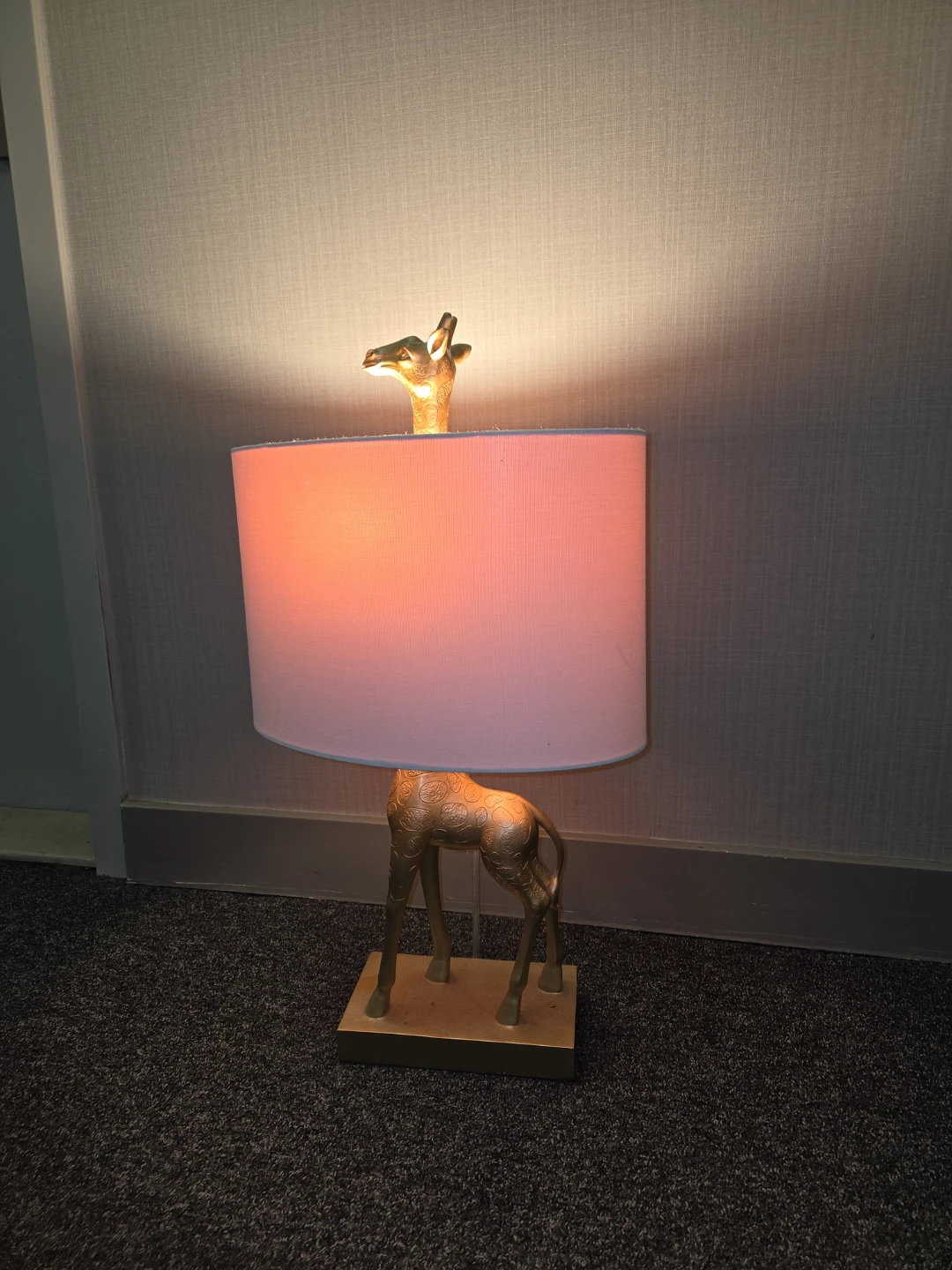 Giraffe Table Lamp - Gold - photo 2