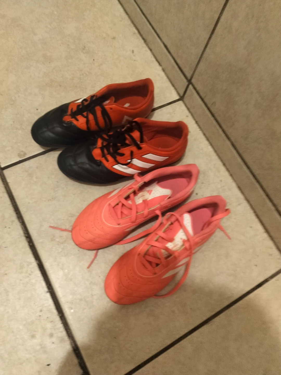 Adidas Red & Blk Soccer Cleats Sz 4 & pink - photo 2
