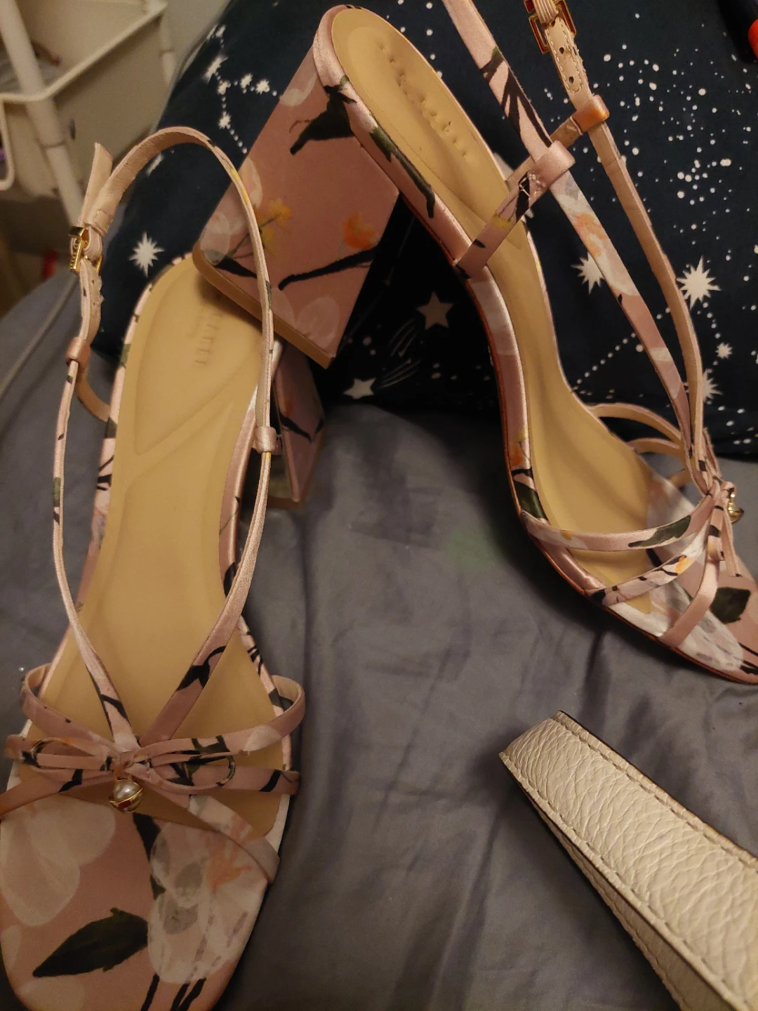 Ted Baker London Floral Heeled Sandals Size 9 - photo 4