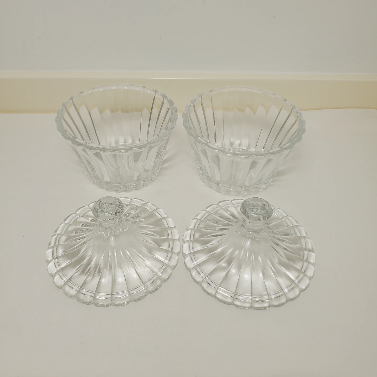 Set of 2 Clear Glass Candy Dishes with Lids - photo 2