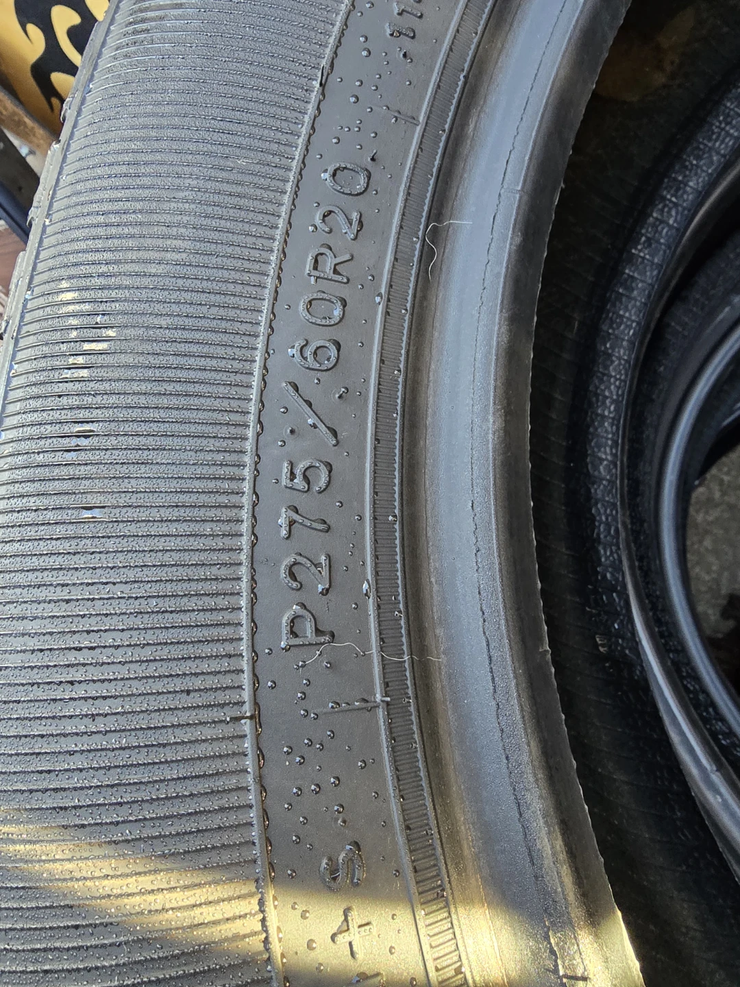 P275/60R20 Wrangler Tires