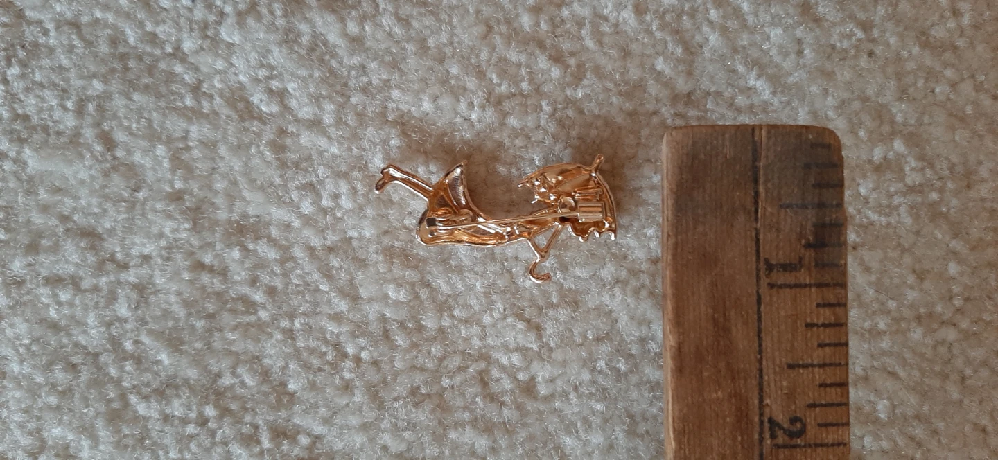 Girl with Umbrella Enamel Pin Brooch - photo 5