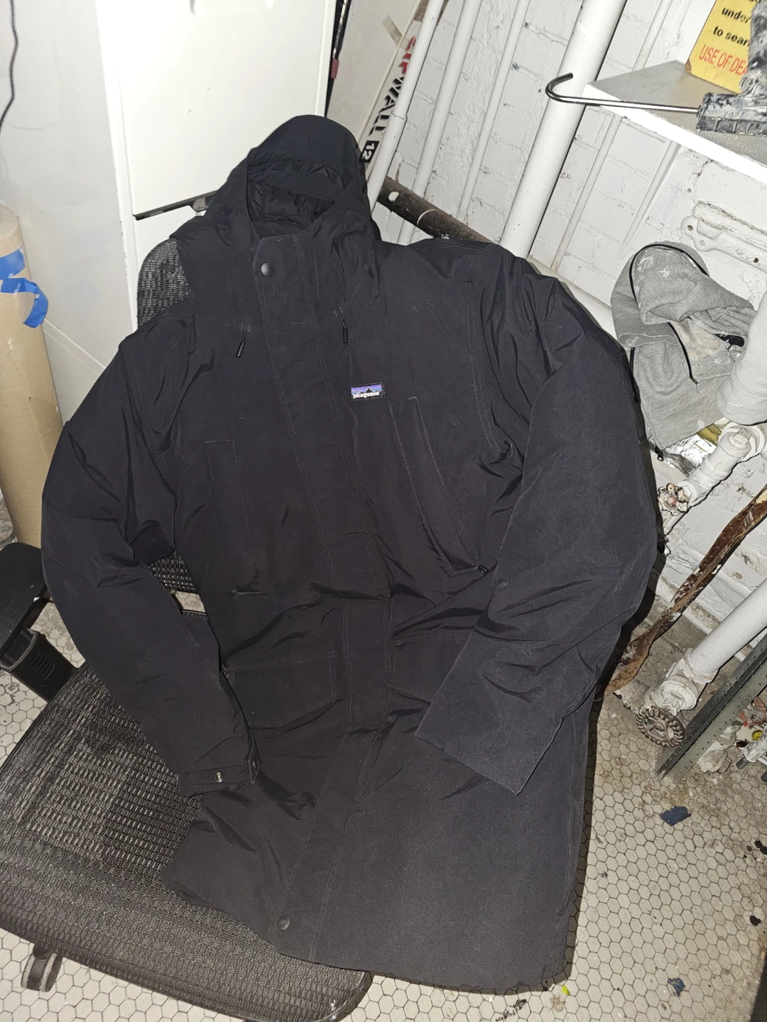 Patagonia Black Parka Jacket - photo 5