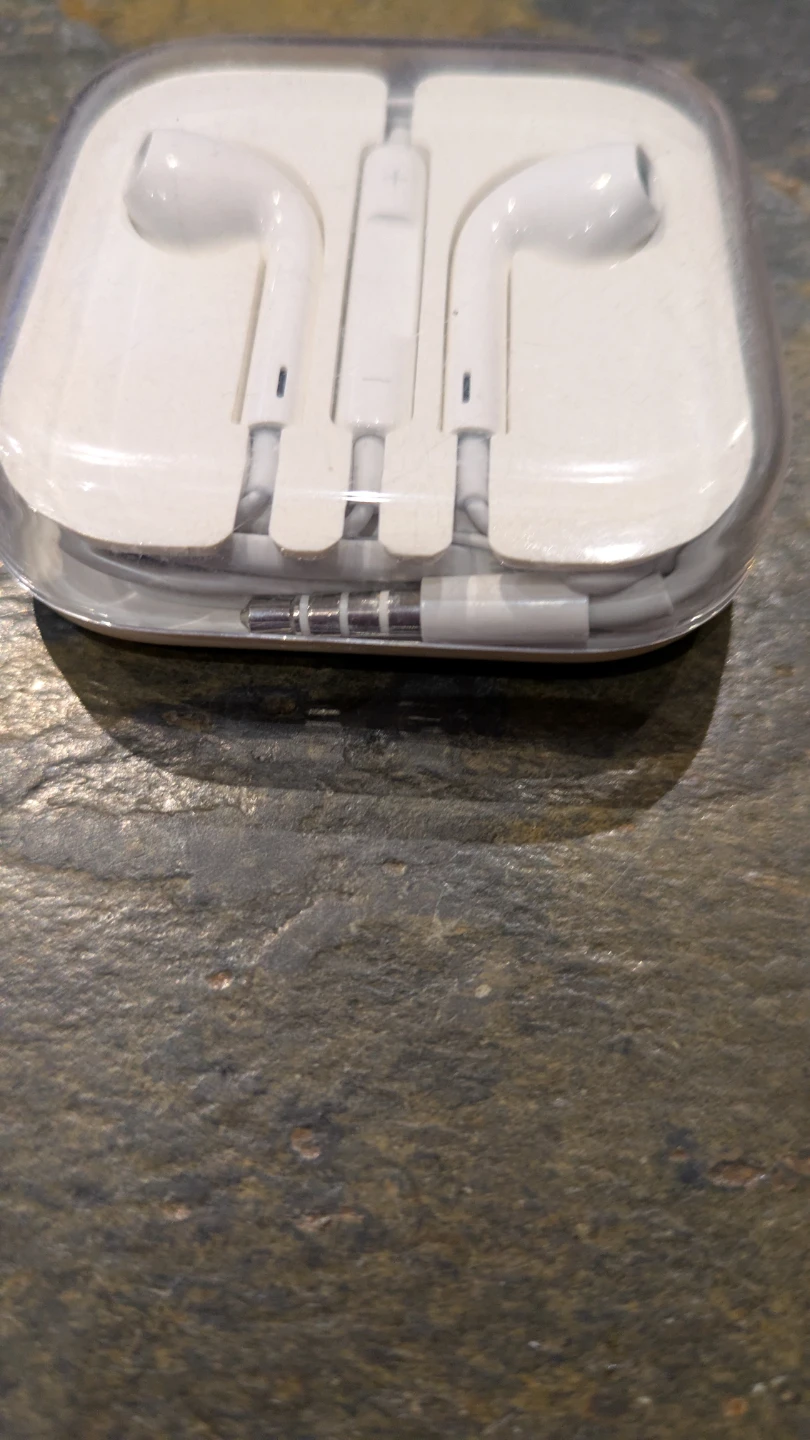EARPODS (Brand New) - photo 2