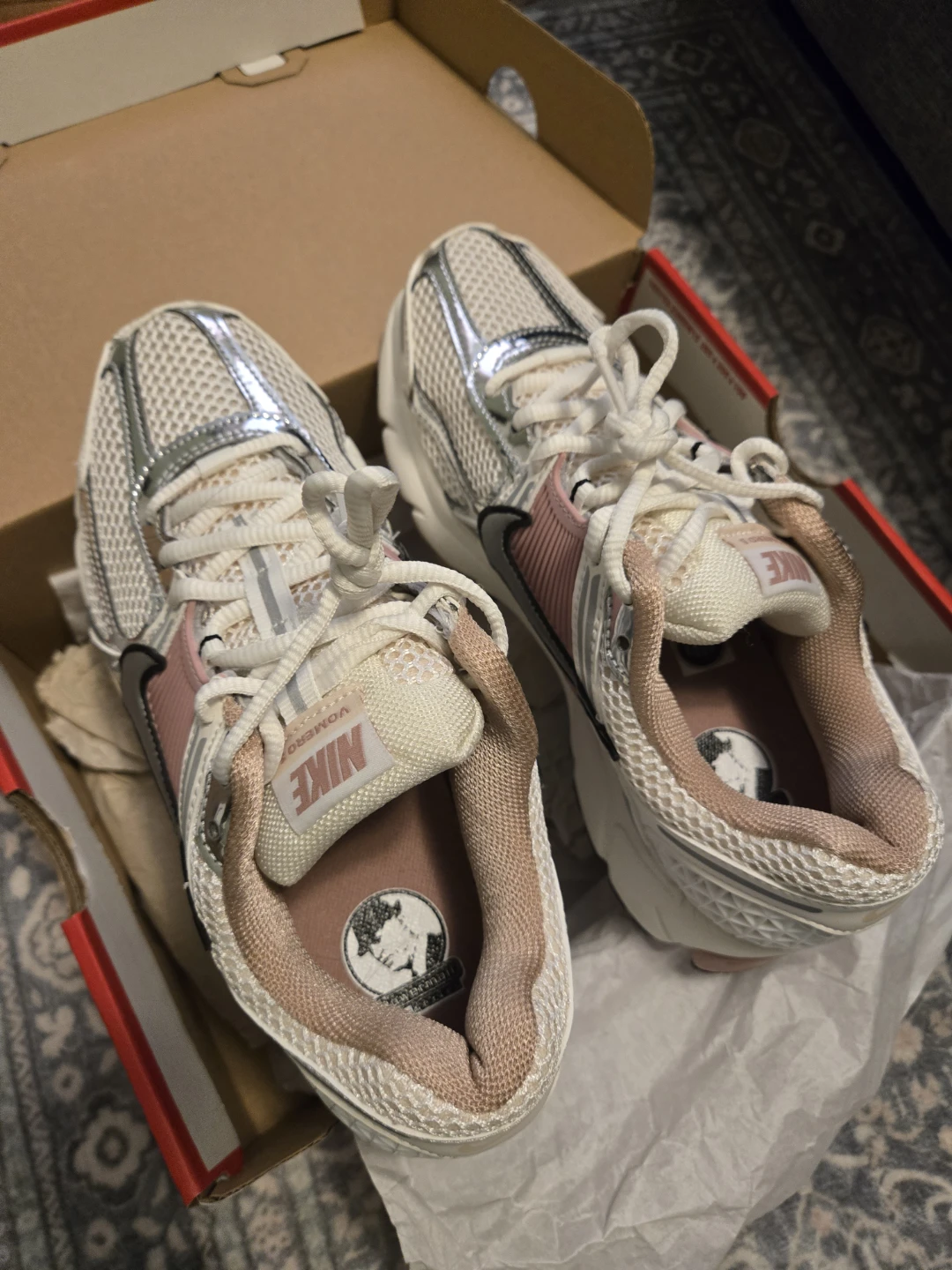 Nike HF177-102 Women's Sneakers - Size 7 - photo 4