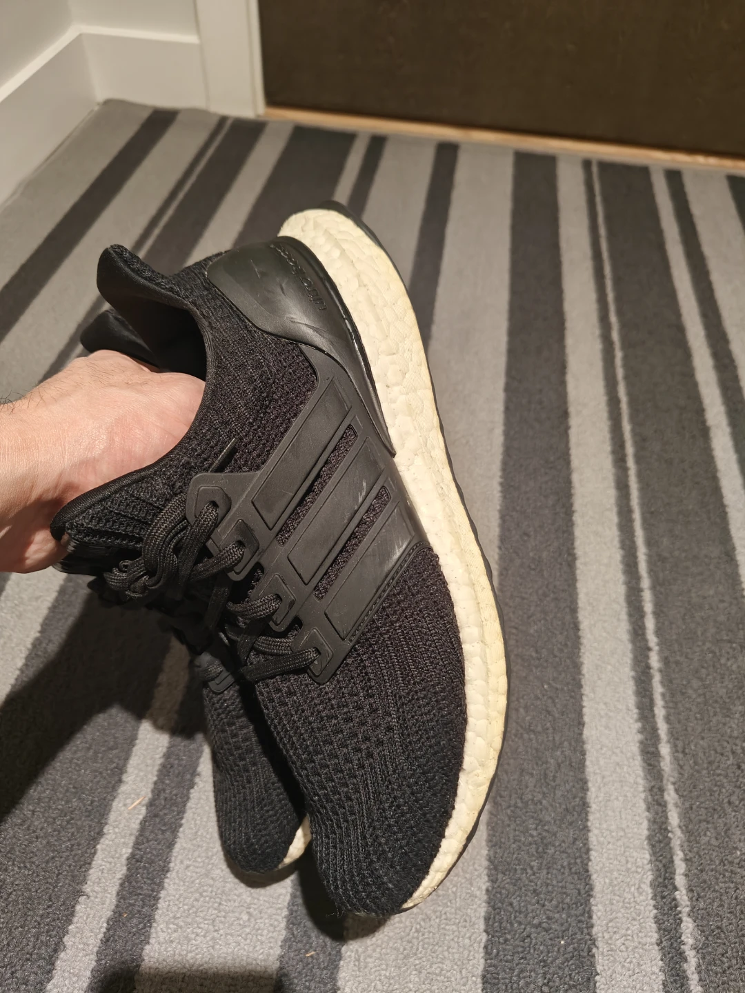Adidas Ultraboost Running Shoes sz 8 - photo 3