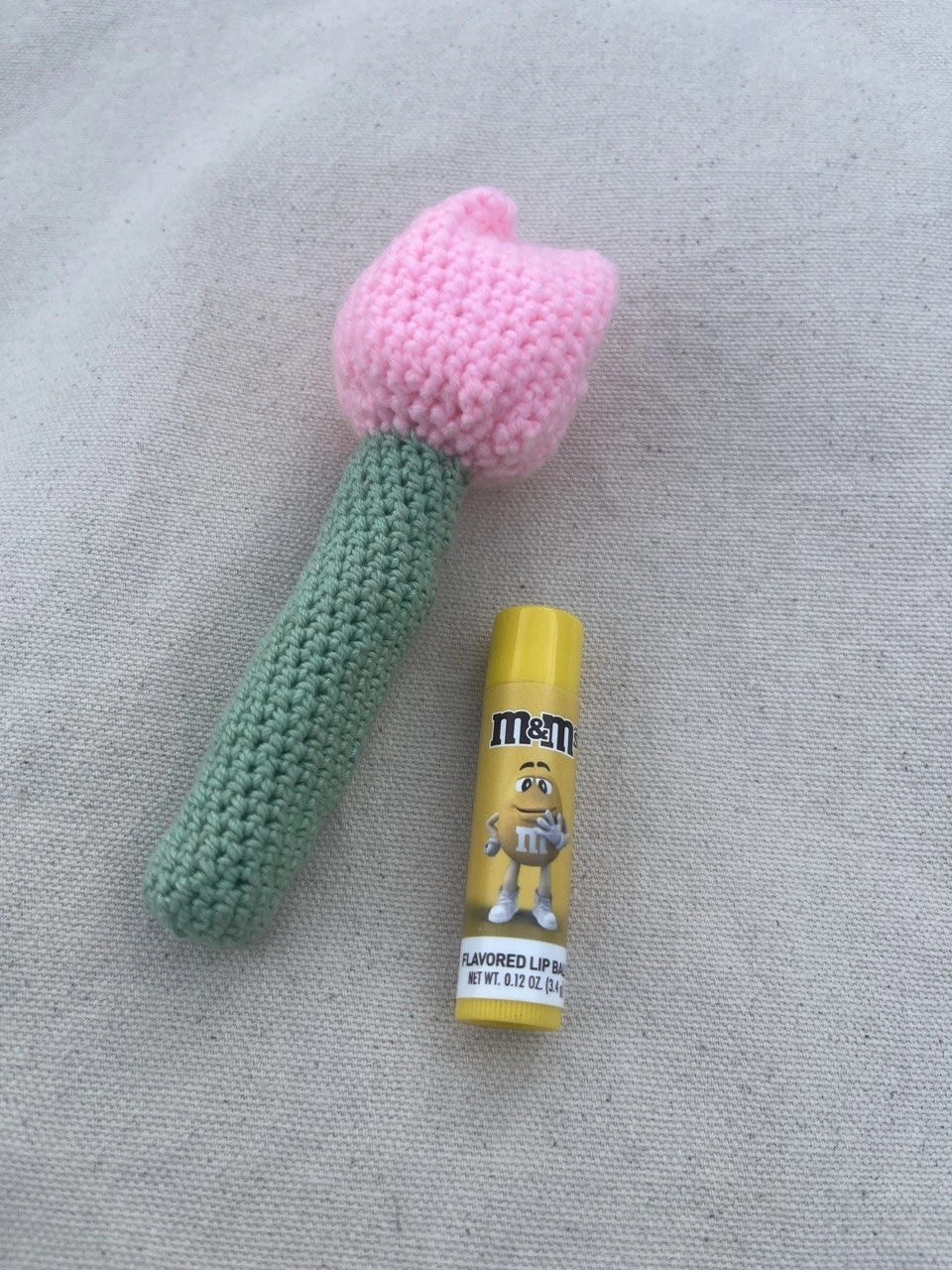 Crocheted Pink Tulip Keychain - photo 2