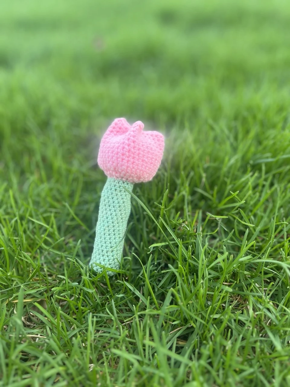 Crocheted Pink Tulip Keychain - photo 3