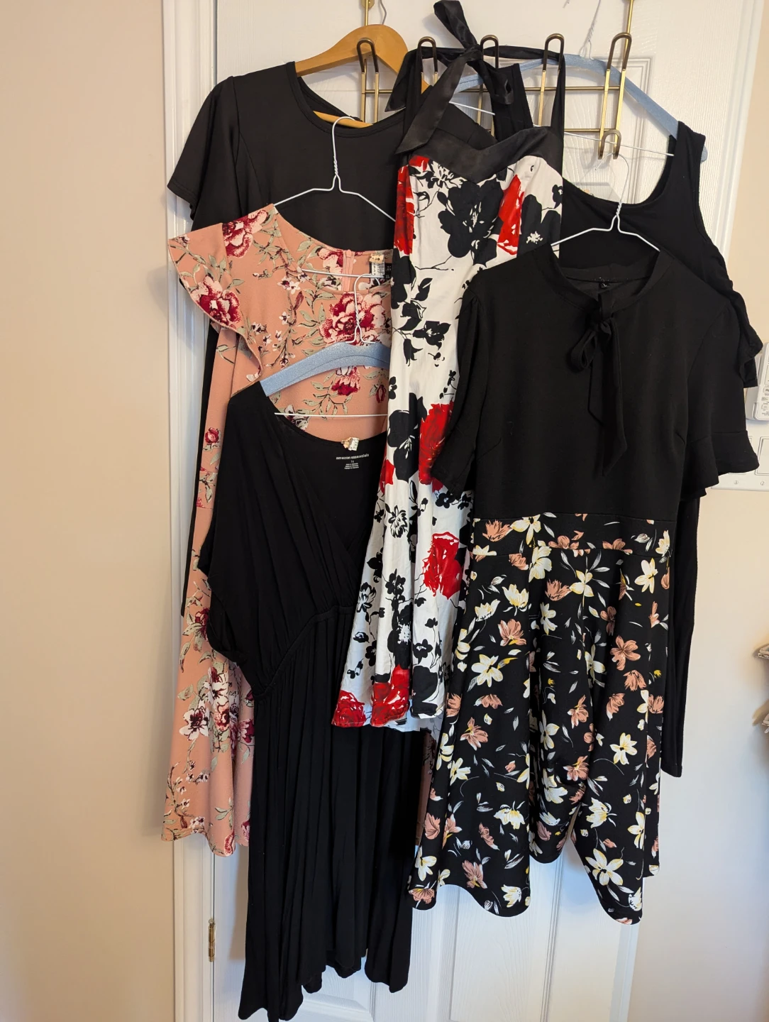 Lot of 6 Women's Dresses